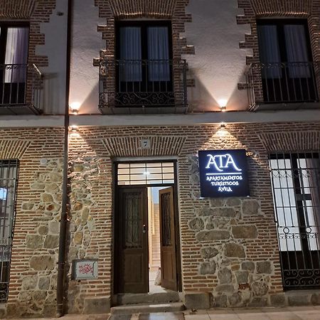 Apartamentos Turisticos Avila Puerta De San Vicente 0-2 Eksteriør bilde