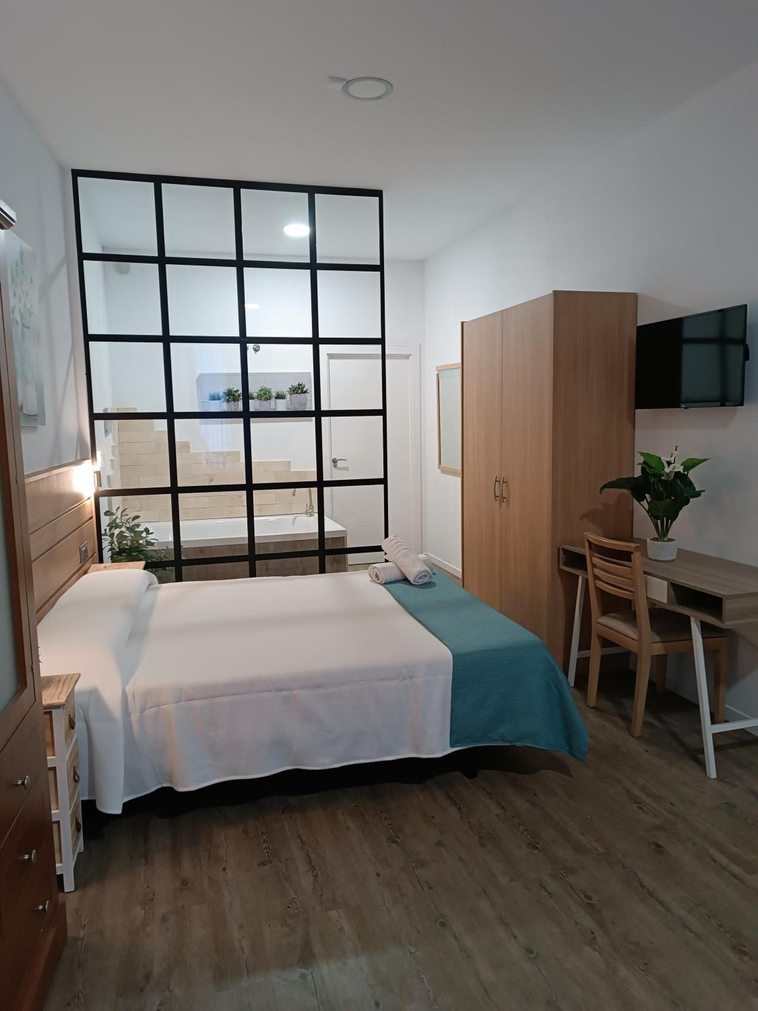 Apartamentos Turisticos Avila Puerta De San Vicente 0-2 Eksteriør bilde